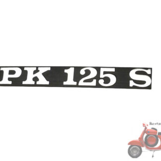 Schriftzug schwarz gerade für die Vespa PK 125s. Gesamtlänge 135mm und 2 Pin Befestigung (Abstand 77mm beider Pins)